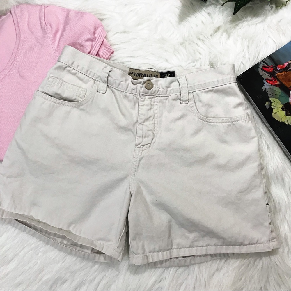 Hydraulic Railroad Chinos Tan Medium Rise Shorts
